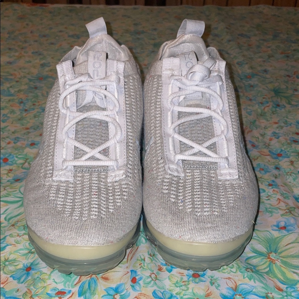 Nike air vapor max pure platinum sneakers (8.5)